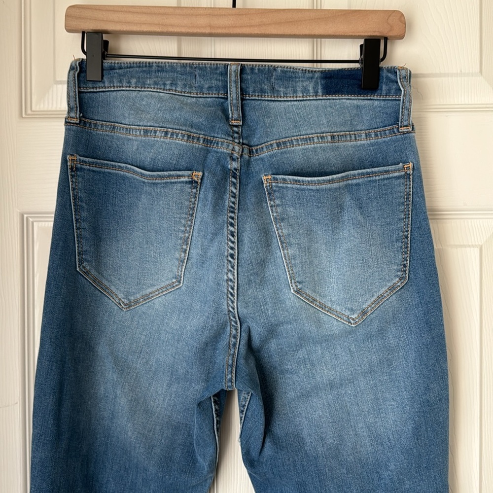 NWOT Hollister Women’s Jeans California High Rise Flare Soft Stretch size 9 - Picture 11 of 11